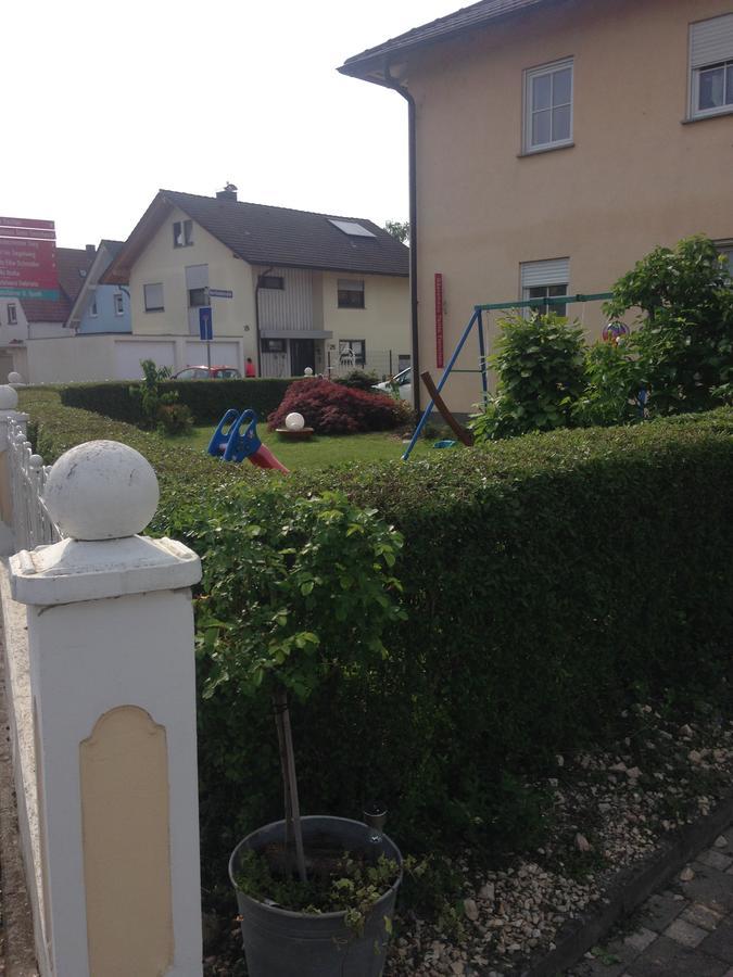 Gaestehaus Tante Tienchen 7 Minuten Zu Fuss Zum Europa Park , Plus Kostenloses Parkplatzticket Rulantica ,Alle Unsere Suiten Haben Einen Balkon Rust Zewnętrze zdjęcie